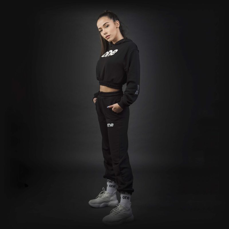 pantalone tuta da donna black one 1