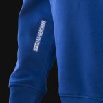 felpa blu da uomo con cappuccio e tasca a canguro royal one 1