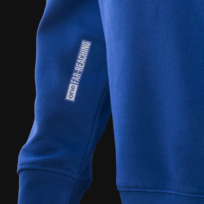 felpa blu da uomo con cappuccio e tasca a canguro royal one 1
