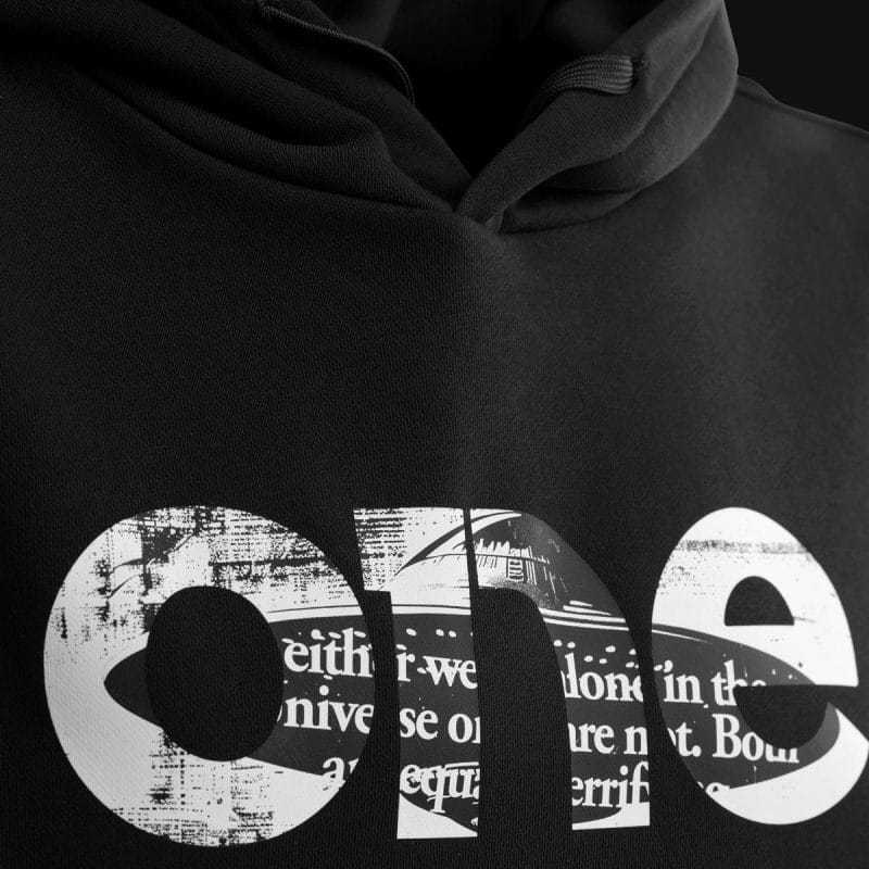 Schwarzes Herren Hoodie Nebula Cruiser 03